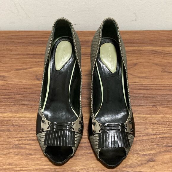 Bottega Veneta Black/Gray Canvas Pumps with Leather Fringe & Peep Toe. Size 39. - Picture 1 of 8